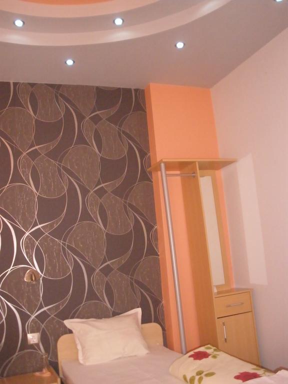Comfort Guest Rooms Плевен Екстериор снимка